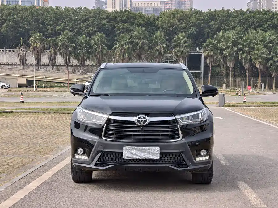 900x675_0_q87_c42_autohomecar__ChxpVmk1DaOAMb_DAAvSc1ehFC4384.jpg.webp Used Toyota Highlander 2015 2.0T four-wheel drive luxury version 7 seats
