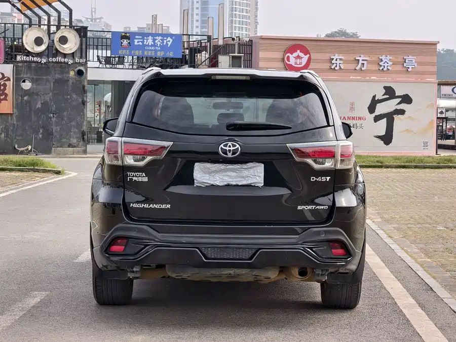 900x675_0_q87_c42_autohomecar__ChxpVmk1DaiATJBZAAkj6q20QaA134.jpg.webp Used Toyota Highlander 2015 2.0T four-wheel drive luxury version 7 seats