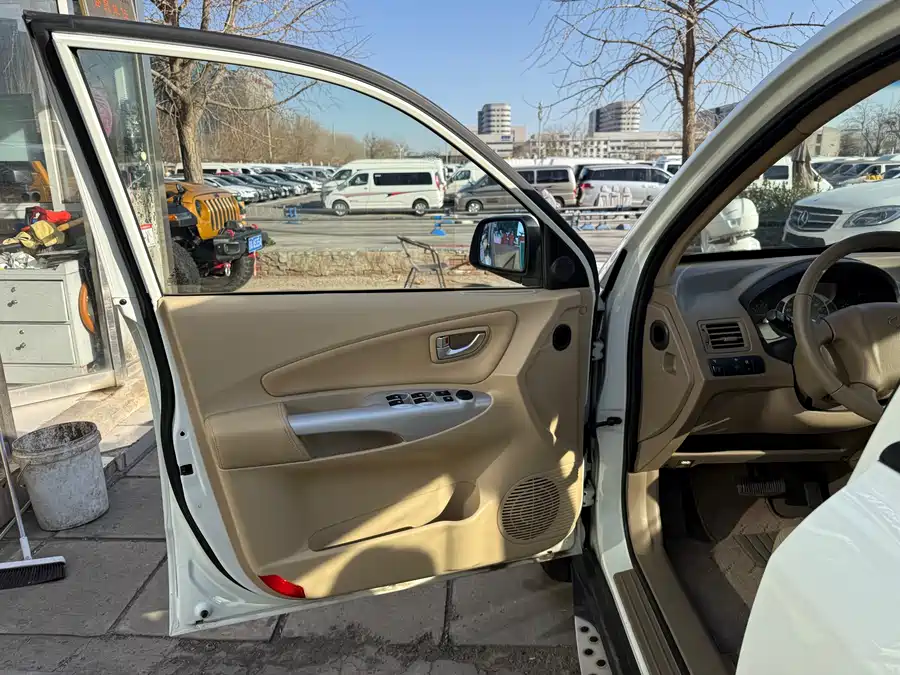 Used Hyundai Tucson 2013 2.0L automatic two-wheel drive comfort model