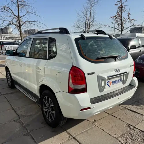 Used Hyundai Tucson 2013 2.0L automatic two-wheel drive comfort model