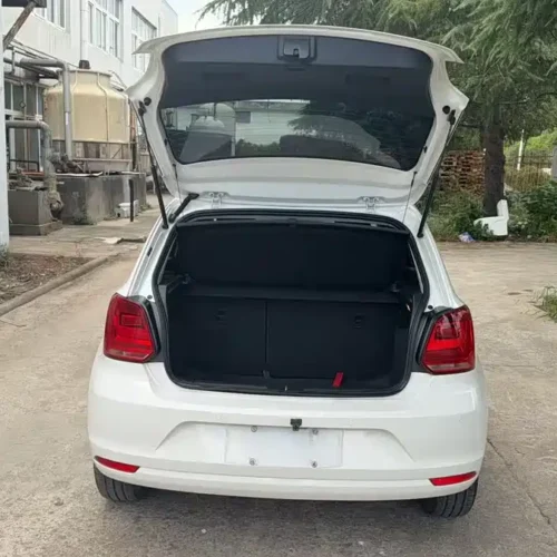 900x675_0_q87_c42_autohomecar__ChxpVmk6da6ABDjHAAjTJN9tdVo177.jpg.webp Used Volkswagen Polo 2018 1.5L automatic safe driving model