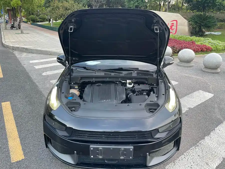 900x675_0_q87_c42_autohomecar__ChxpVmkN4oKAJkrmAAahVWHdKJM538.jpg.webp Used Lynk & Co 03 2020 1.5TD DCT Pro version