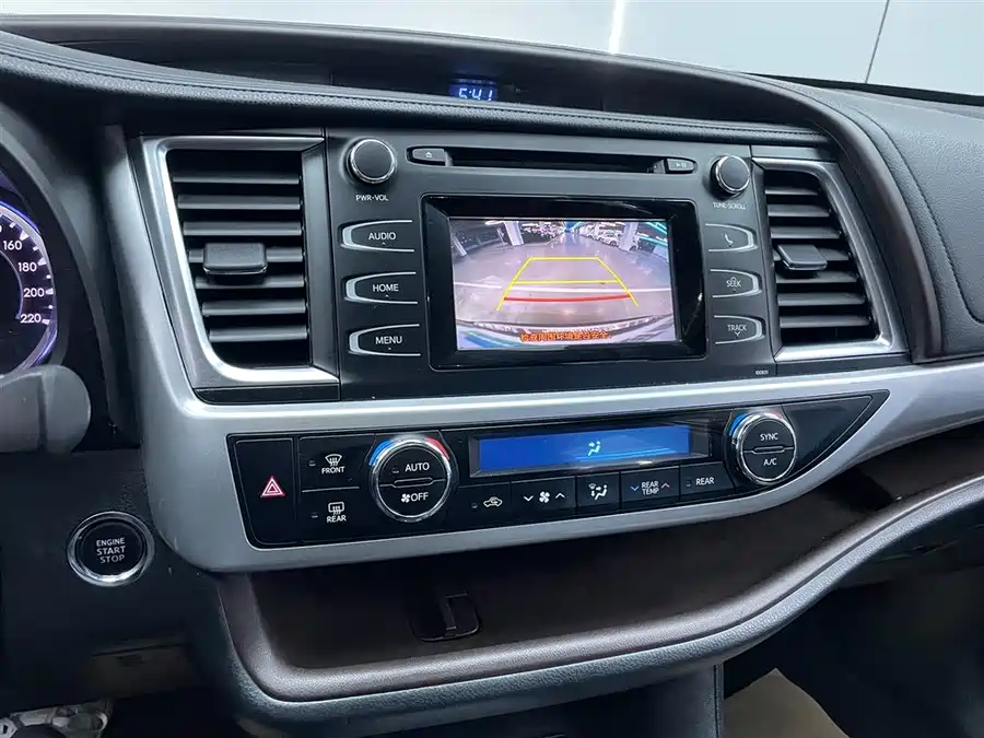 Used Toyota Highlander 2018 2.0T four-wheel drive luxury version