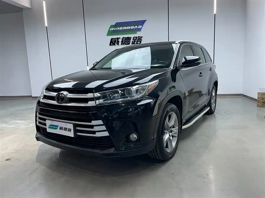 Used Toyota Highlander 2018 2.0T four-wheel drive luxury version