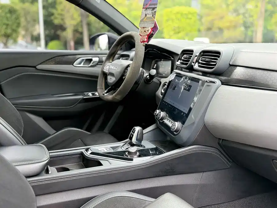 900x675_0_q87_c42_autohomecar__ChxpVmkgi6uAZc32AAgL0nY1xEc116.jpg.webp Used Lynk & Co 03 2022 1.5TD DCT Pro