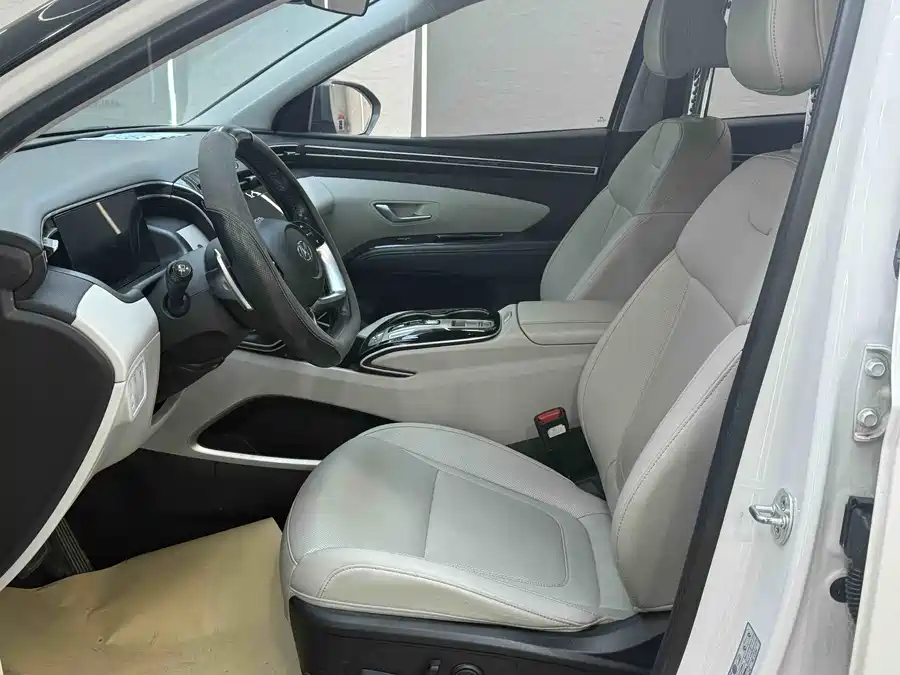 900x675_0_q87_c42_autohomecar__ChxpVmkmahCAEFvOAATRse6HQ6A203.jpg.webp Used Hyundai Tucson 2021 Used Hyundai Tucson L 1.5T DCT TOP flagship version