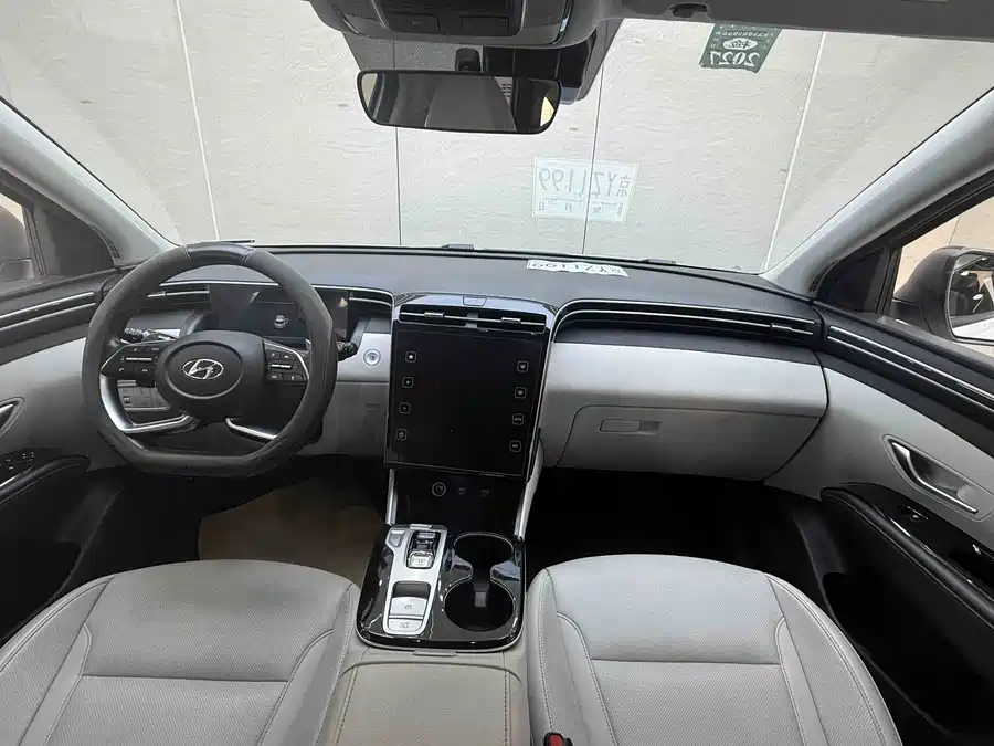 900x675_0_q87_c42_autohomecar__ChxpVmkmahuAcG-AAYTBZfcbUE744.jpg.webp Used Hyundai Tucson 2021 Used Hyundai Tucson L 1.5T DCT TOP flagship version