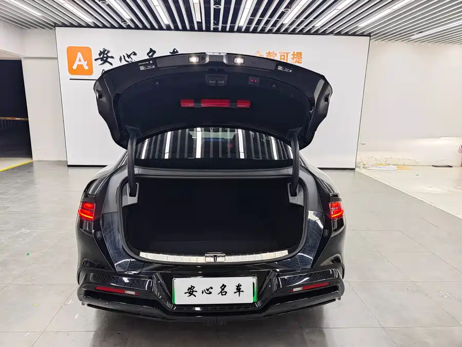900x675_0_q87_c42_autohomecar__ChxpVmkwRpyAcpf8AAhSaWWyTVU356.jpg.webp Used Denza Z9 2024 1100km four-wheel drive Ultra version
