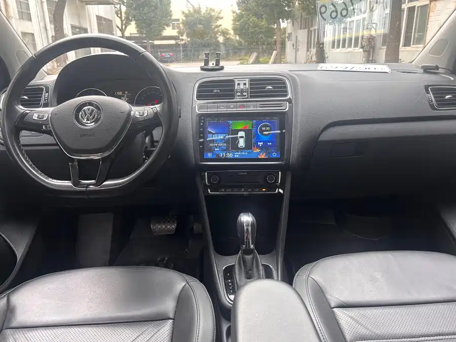 Used Volkswagen Polo 2016 1.6L automatic comfort model