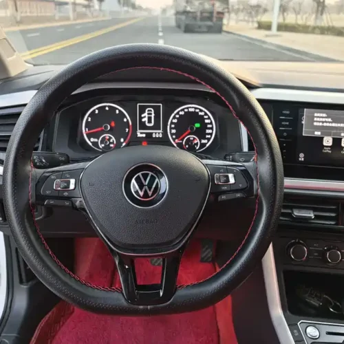 900x675_0_q87_c42_autohomecar__ChxpVml0BaOAIR1tAAaHstdasu8418.jpg.webp Used Volkswagen Polo 2021 Plus 1.5L Automatic Colorful Technology Edition