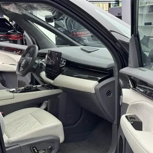 900x675_0_q87_c42_autohomecar__ChxpVml0KPWAUK0iAAJuPww83_U061.jpg.webp Used Zeekr 009 2024 seven-seater aisle version 108kWh