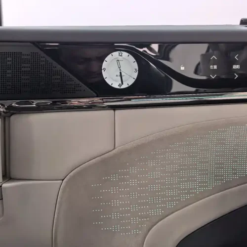 900x675_0_q87_c42_autohomecar__ChxpVml6-PKAeXulAASVIwpqheg263.jpg.webp Used Zeekr 009 2024 seven-seater aisle version 108kWh