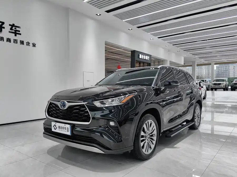 900x675_0_q87_c42_autohomecar__ChxpVml7LniAbA9iAAbadNpUGBI036.jpg.webp Used Toyota Highlander 2023 2.5L smart electric hybrid dual-engine four-wheel drive luxury version 7 seats
