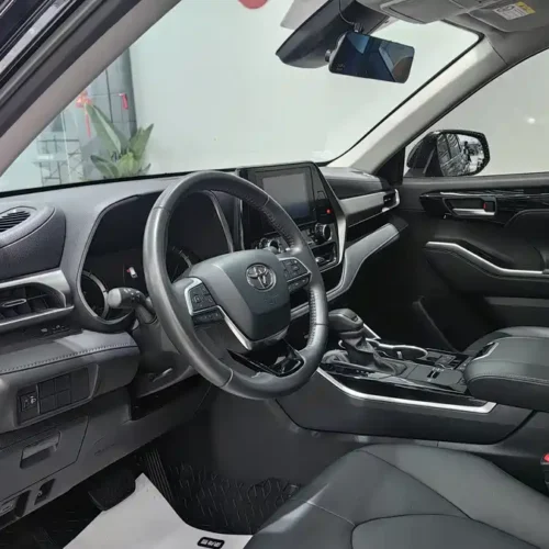 900x675_0_q87_c42_autohomecar__ChxpVml7LnqAEDLLAAWAkYUbR70514.jpg.webp Used Toyota Highlander 2023 2.5L smart electric hybrid dual-engine four-wheel drive luxury version 7 seats