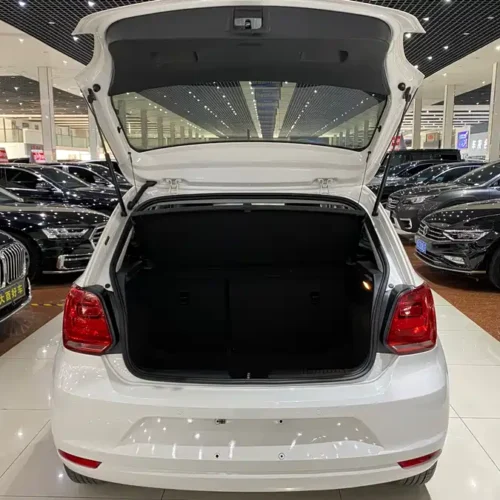 Used Volkswagen Polo 2016 1.6L automatic comfort model