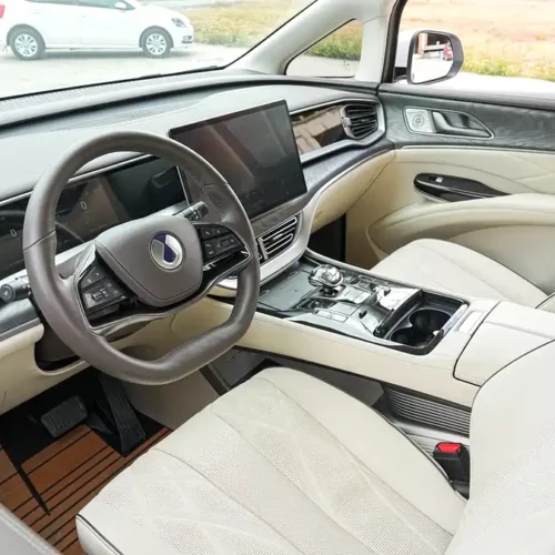 900x675_0_q87_c42_autohomecar__ChxpVmlM9XqABEolAAm5jOnvbvg290.jpg.webp Used Denza D9 2024 DM-i 1050 Exclusive Type