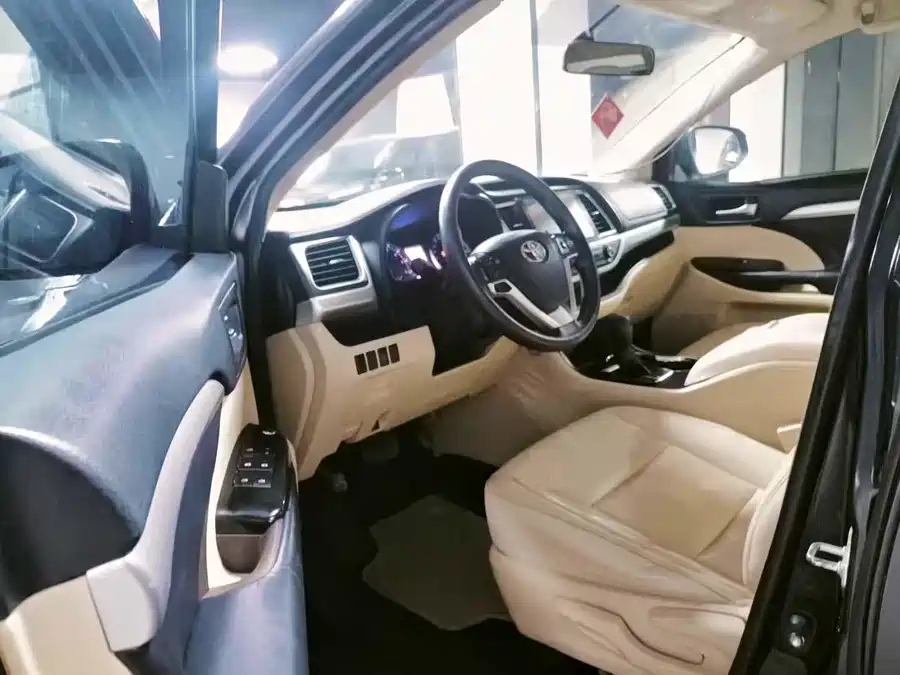 Used Toyota Highlander 2018 2.0T four-wheel drive elite version 7 seats National V