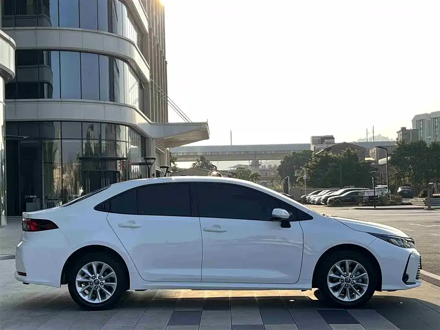 900x675_0_q87_c42_autohomecar__ChxpVmlPoUSAIAA6AAHa3_vs65g570.jpg.webp Used Toyota Corolla 2021 1.2T S-CVT Elite PLUS Edition