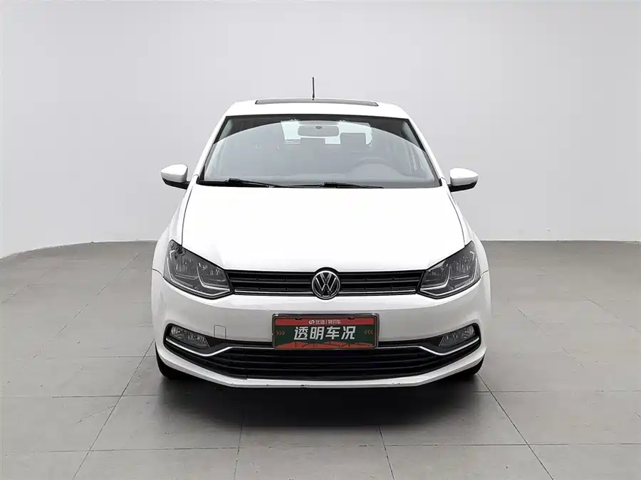 Used Volkswagen Polo 2016 1.6L automatic comfort model