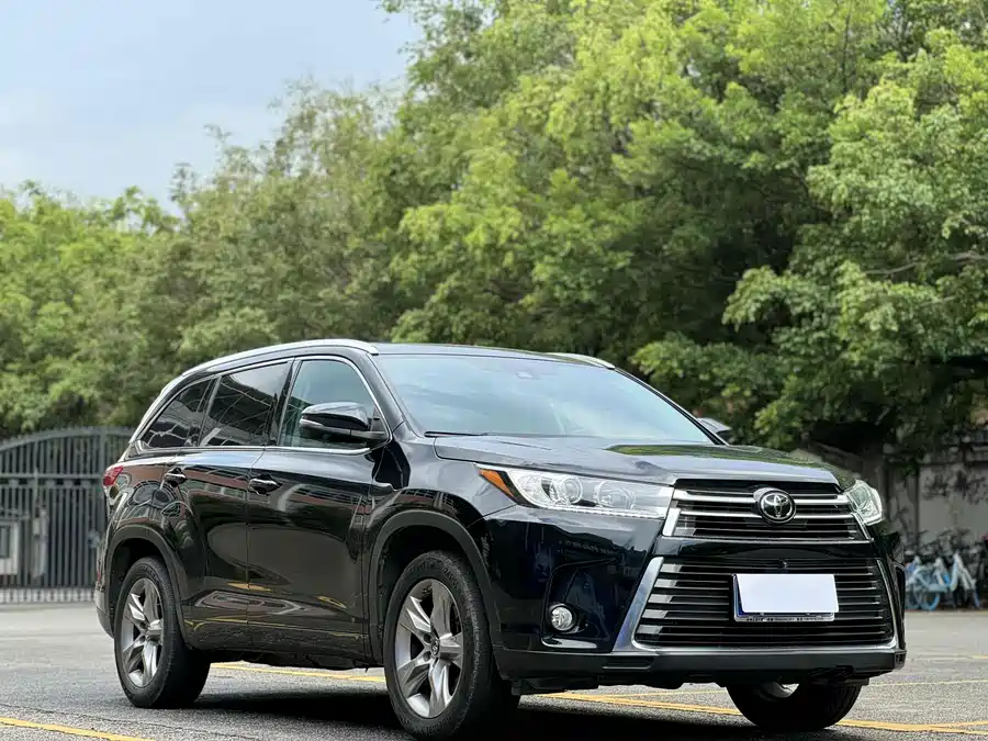 900x675_0_q87_c42_autohomecar__ChxpVmlRe-eATlC_AAbdJHHulb8413.jpg.webp Used Toyota Highlander 2018 2.0T four-wheel drive premium version