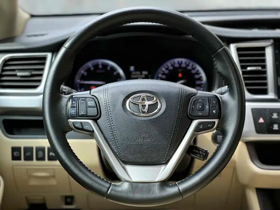 900x675_0_q87_c42_autohomecar__ChxpVmlRe-mAZ1_xAAWR89Vhltw373.jpg.webp Used Toyota Highlander 2018 2.0T four-wheel drive premium version