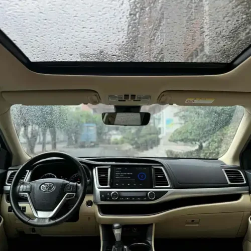 900x675_0_q87_c42_autohomecar__ChxpVmlRe-yAURxZAAXAZtFwwIg995.jpg.webp Used Toyota Highlander 2018 2.0T four-wheel drive premium version
