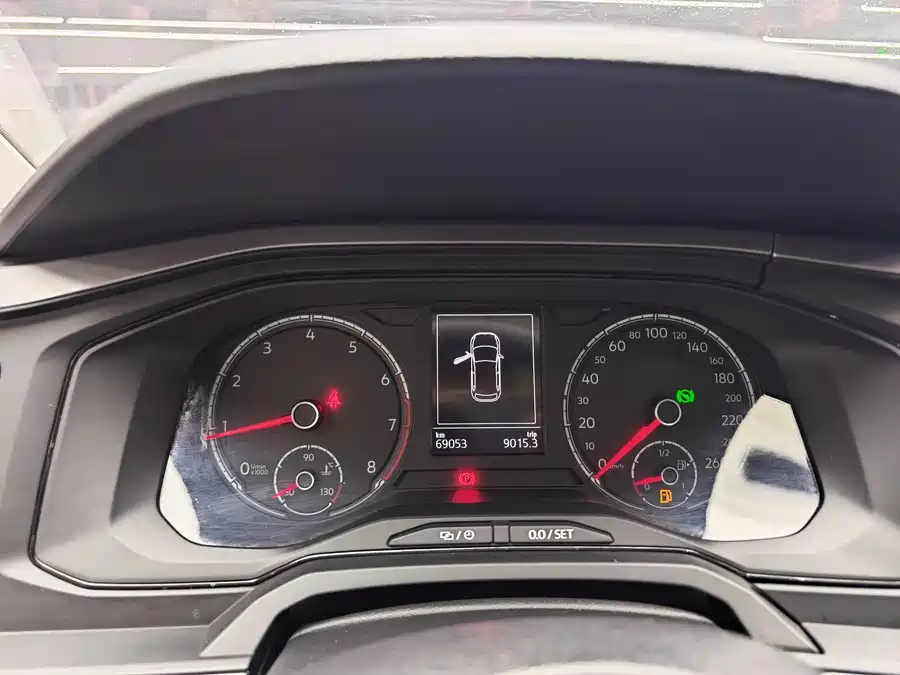 900x675_0_q87_c42_autohomecar__ChxpVmlUgguATk4cAAJ1oIe6d80513.jpg.webp Used Volkswagen Polo 2019 Plus 1.5L Automatic Panoramic Enjoyment Edition