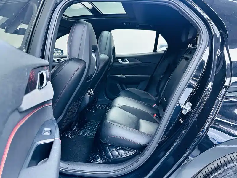 900x675_0_q87_c42_autohomecar__ChxpVmlWNSuAW7gpAAL67lXvHL8740.jpg.webp Used Lynk & Co 03 2021 1.5TD DCT Plus