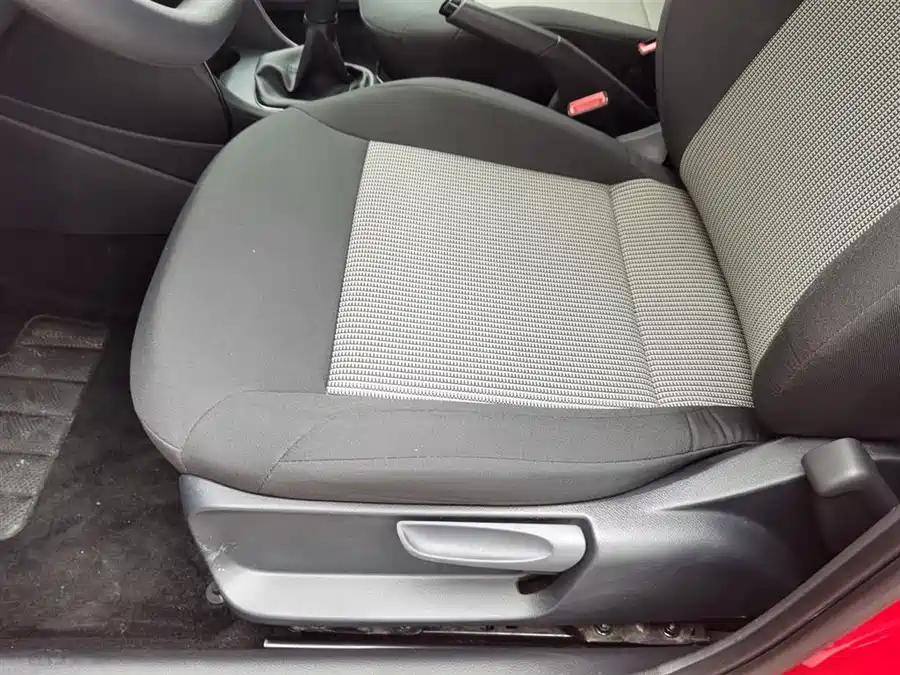 Used Volkswagen Polo 2016 1.4L manual fashion model