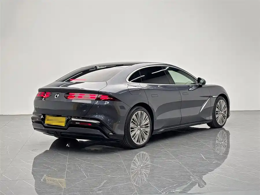 Used Denza Z9 2024 1100km four-wheel drive Ultra version