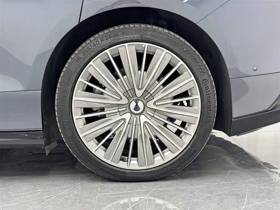 Used Denza Z9 2024 1100km four-wheel drive Ultra version