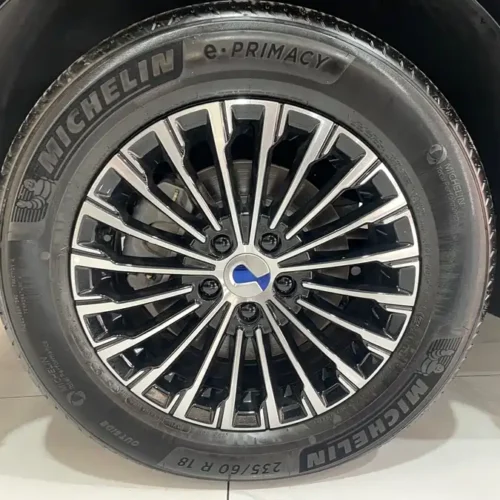 900x675_0_q87_c42_autohomecar__ChxpVmlojG2ALLnVAAphn5zT3ZY361.jpg.webp Used Denza D9 2025 DM-i smart driving version 1020 four-wheel drive premium model