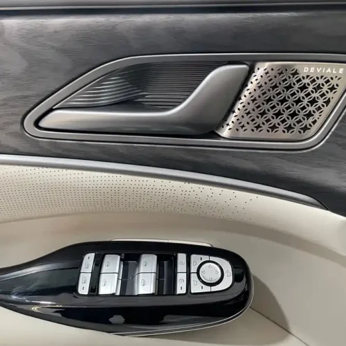 900x675_0_q87_c42_autohomecar__ChxpVmlojGeAJaD6AAmOXhHLsdU614.jpg.webp Used Denza D9 2025 DM-i smart driving version 1020 four-wheel drive premium model