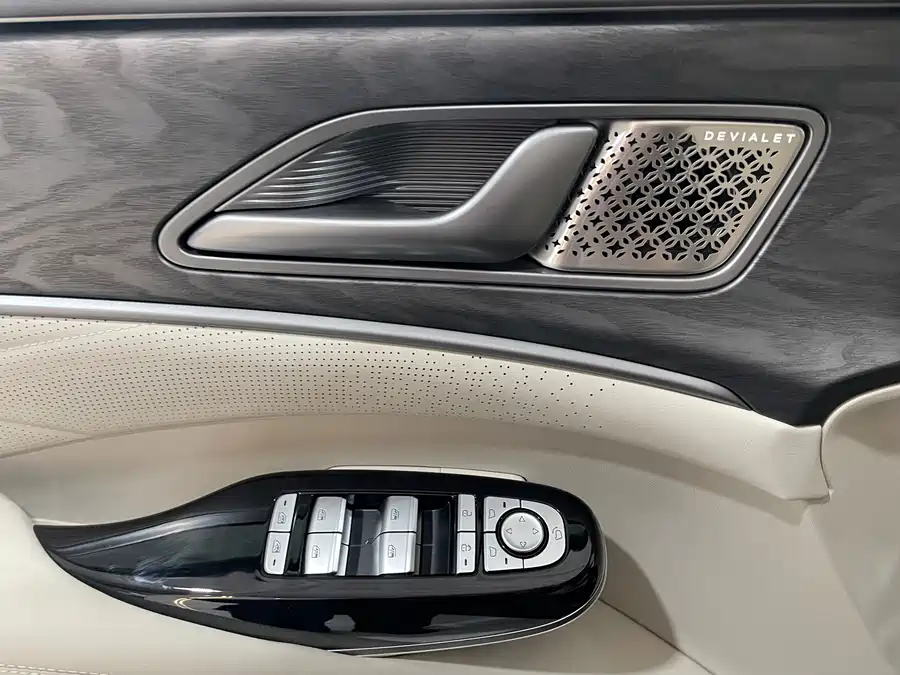 900x675_0_q87_c42_autohomecar__ChxpVmlojGeAJaD6AAmOXhHLsdU614.jpg.webp Used Denza D9 2025 DM-i smart driving version 1020 four-wheel drive premium model