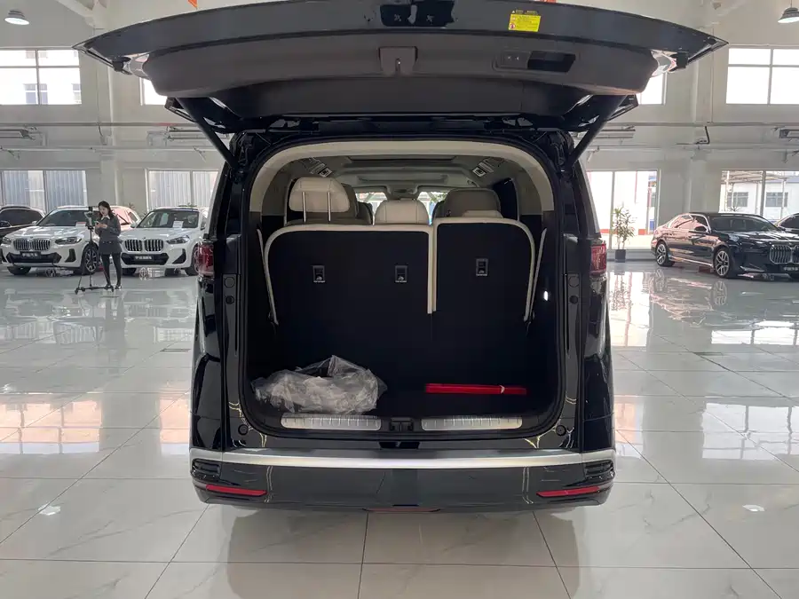 900x675_0_q87_c42_autohomecar__ChxpVmlojGqABndYAAddZPDFIgw692.jpg.webp Used Denza D9 2025 DM-i smart driving version 1020 four-wheel drive premium model