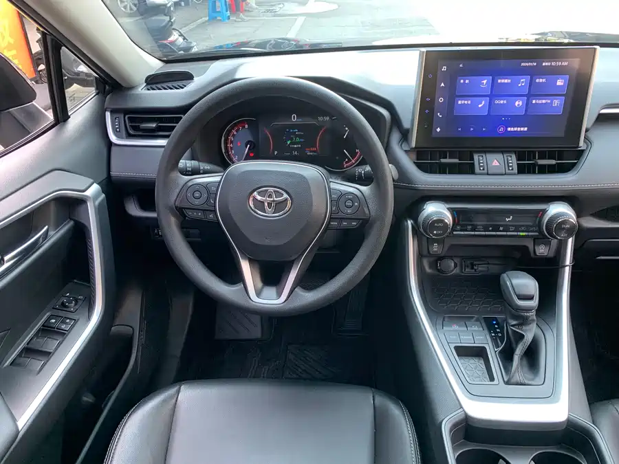 Used Toyota RAV4 Rongfang 2022 2.0L CVT two-wheel drive fashion version