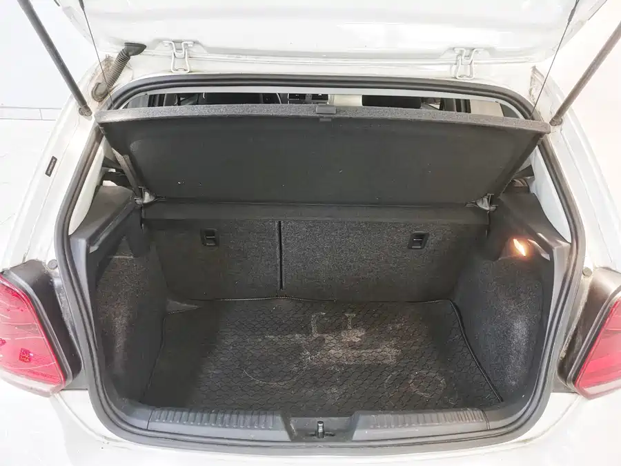 Used Volkswagen Polo 2018 1.5L automatic safety model