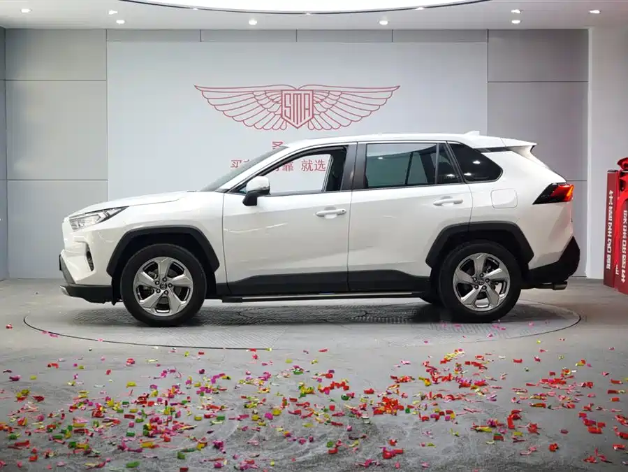 Used Toyota RAV4 Rongfang 2022 2.0L CVT two-wheel drive fashion Plus version