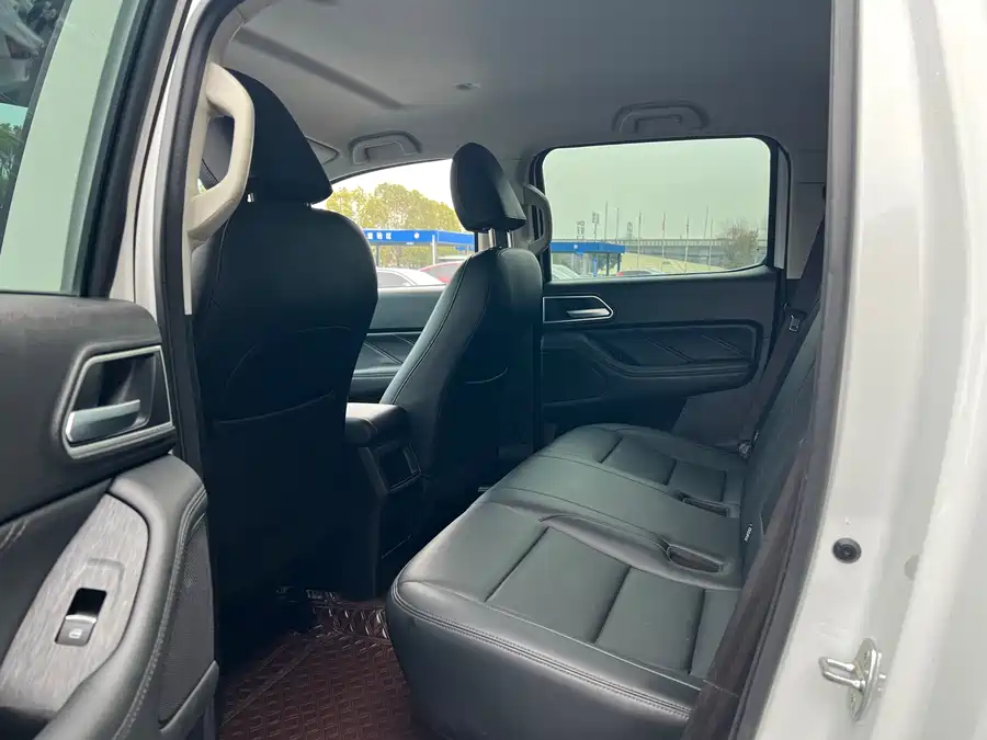 Used GWM Cannon 2023 2.0T commercial version automatic diesel four-wheel drive elite standard box GW4D20M