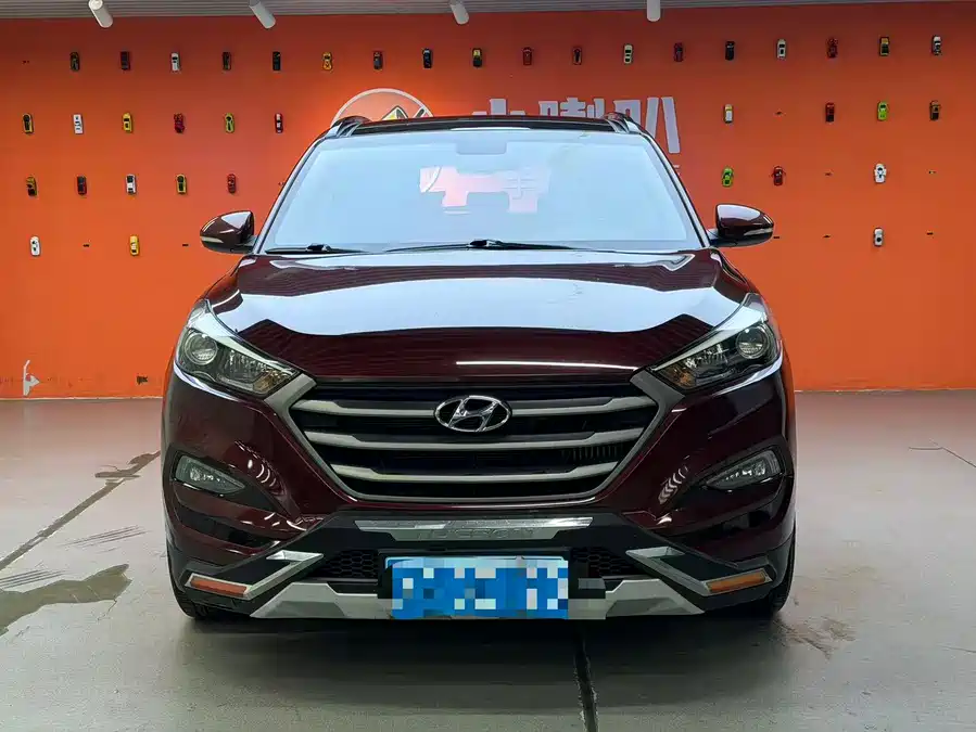 900x675_0_q87_c42_autohomecar__ChxpVmm2qzyAMHUvAAOENorp7hA120.jpg.webp Used Hyundai Tucson 2018 1.6T dual-clutch two-wheel drive 15th anniversary special edition