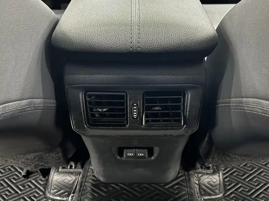 Used Toyota RAV4 Rongfang 2021 2.0L CVT four-wheel drive fashion PLUS version