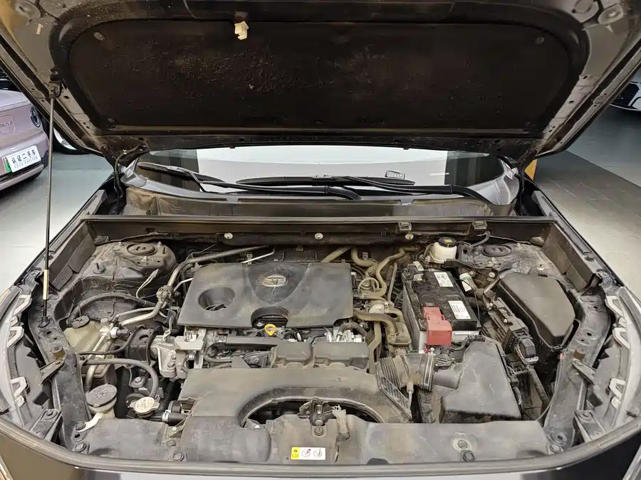 900x675_0_q87_c42_autohomecar__ChxpVmm40HqAMrlrAAfucaYalSI532.jpg.webp Used Toyota RAV4 Rongfang 2020 2.0L CVT two-wheel drive fashion version