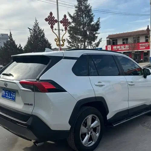 Used Toyota RAV4 Rongfang 2021 2.0L CVT two-wheel drive fashion PLUS version