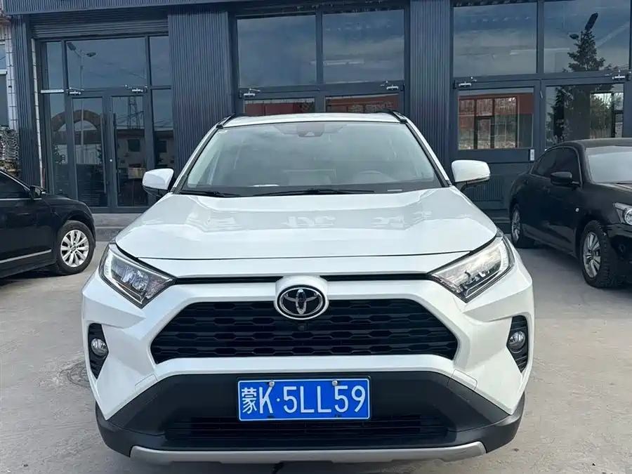 Used Toyota RAV4 Rongfang 2021 2.0L CVT two-wheel drive fashion PLUS version