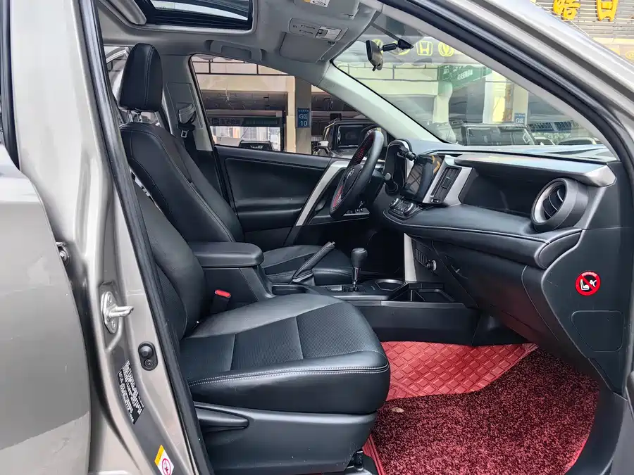 Used Toyota RAV4 Rongfang 2019 2.0L CVT 2WD Fashion X Limited Edition National V