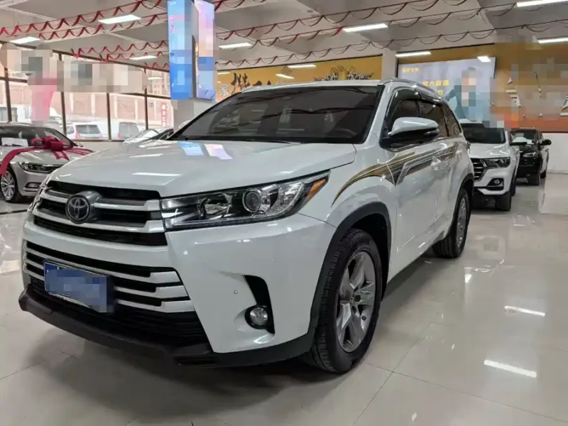 900x675_0_q87_c42_autohomecar__ChxpVmm6gsyAOMpBAALPGgLfj1I663.jpg.webp Used Toyota Highlander 2021 2.0T four-wheel drive luxury version 7 seats
