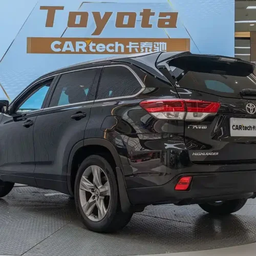 Used Toyota Highlander 2021 2.0T four-wheel drive luxury version 7 seats