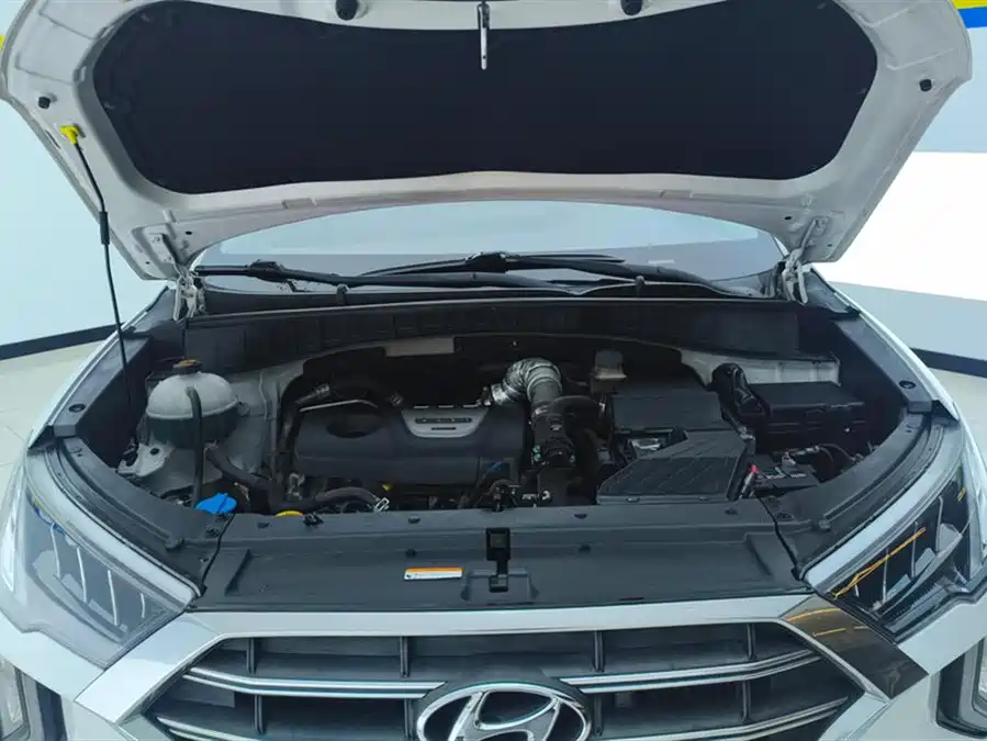 900x675_0_q87_c42_autohomecar__ChxpVmm708KAAAZ6AAGJP5YmKQA399.jpg.webp Used Hyundai Tucson 2019 280TGDi dual-clutch two-wheel drive fashion version National VI