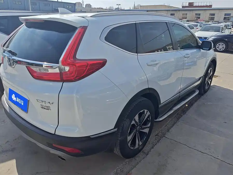 900x675_0_q87_c42_autohomecar__ChxpVmm72DKAfCfsAAGhs-aEsyQ011.jpg.webp Used Honda CR-V 2017 240TURBO CVT two-wheel drive fashion version