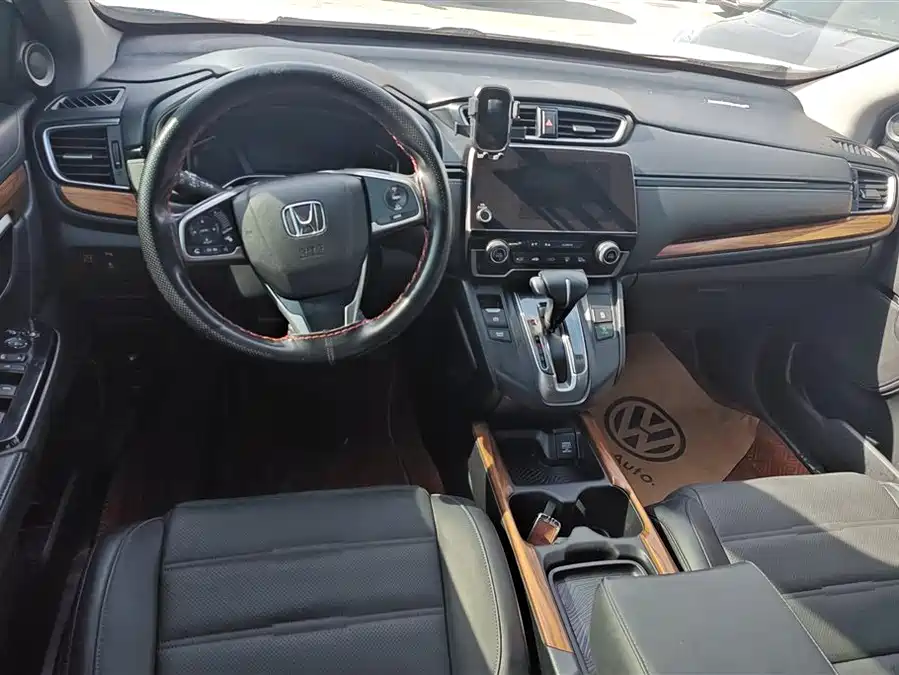 900x675_0_q87_c42_autohomecar__ChxpVmm72DWAXSWBAAHd-72BlIA244.jpg.webp Used Honda CR-V 2017 240TURBO CVT two-wheel drive fashion version
